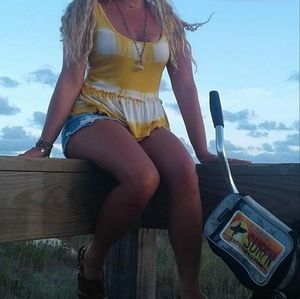 'Flutter By' Tie Dye Tank Top